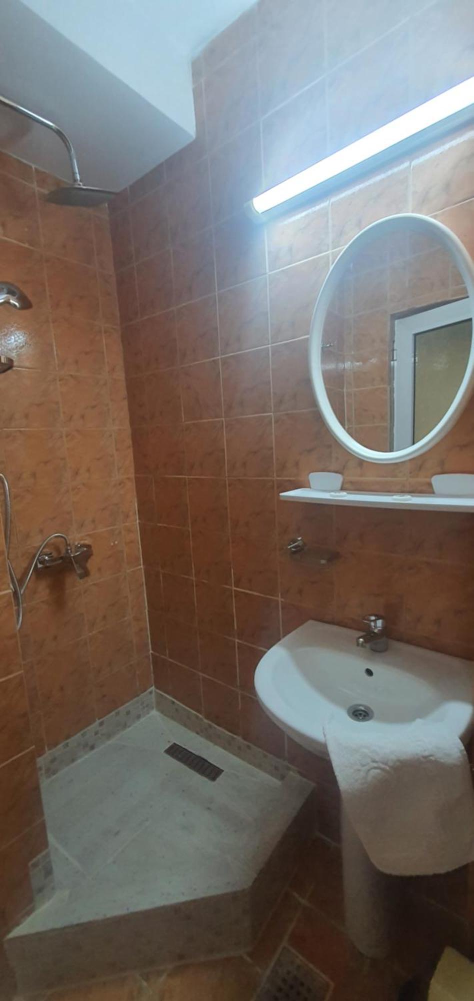 Hotel Pescarus مامايا المظهر الخارجي الصورة